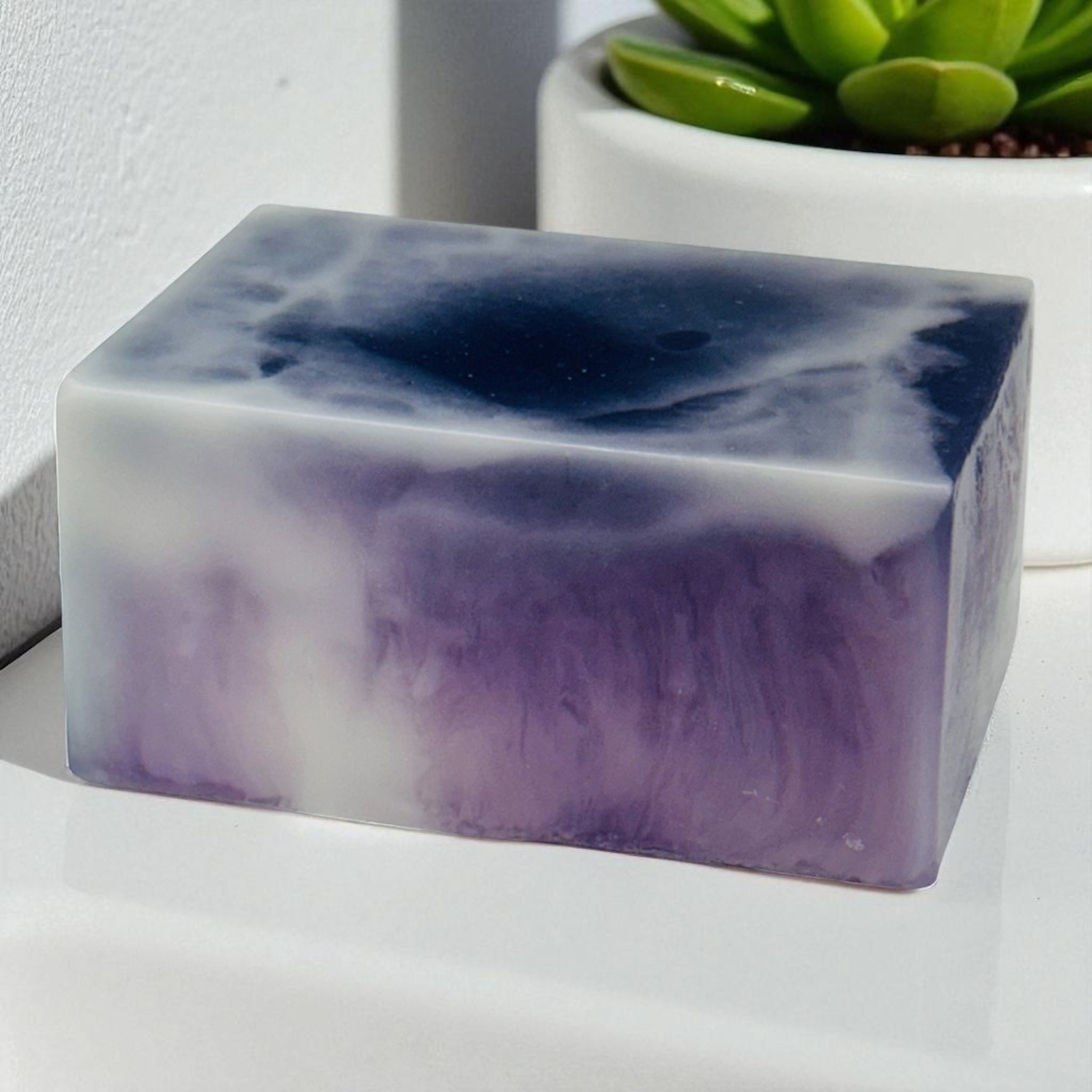 Océano Nocturno – Jabón artesanal para caballero | Midnight Ocean – Men’s Artisanal Soap